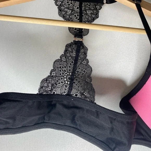 PINK VICTORIA SECRET BLACK LACE PADDED BRA WITH PINK LINING - Picture 4 of 6